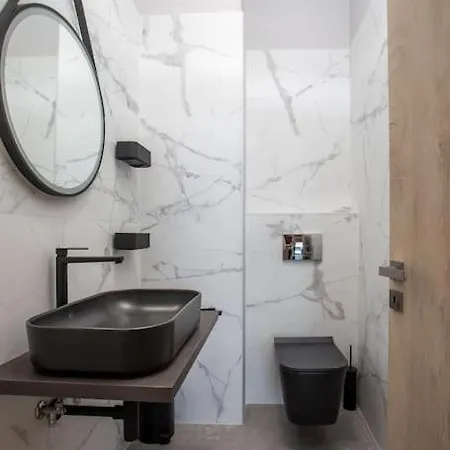 Вилла Evie's Oasis Иксиа