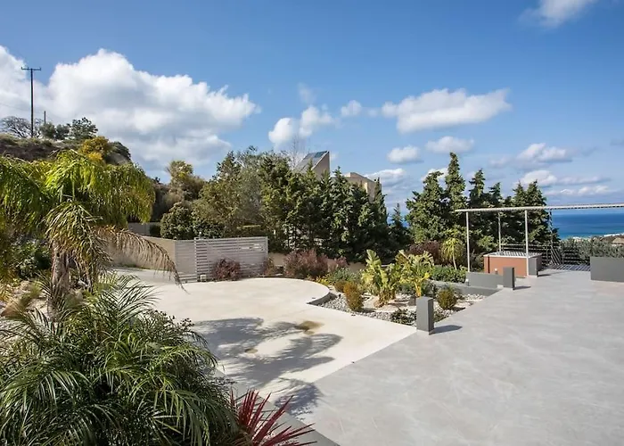 Evie's Oasis * Ixia (Rhodes)